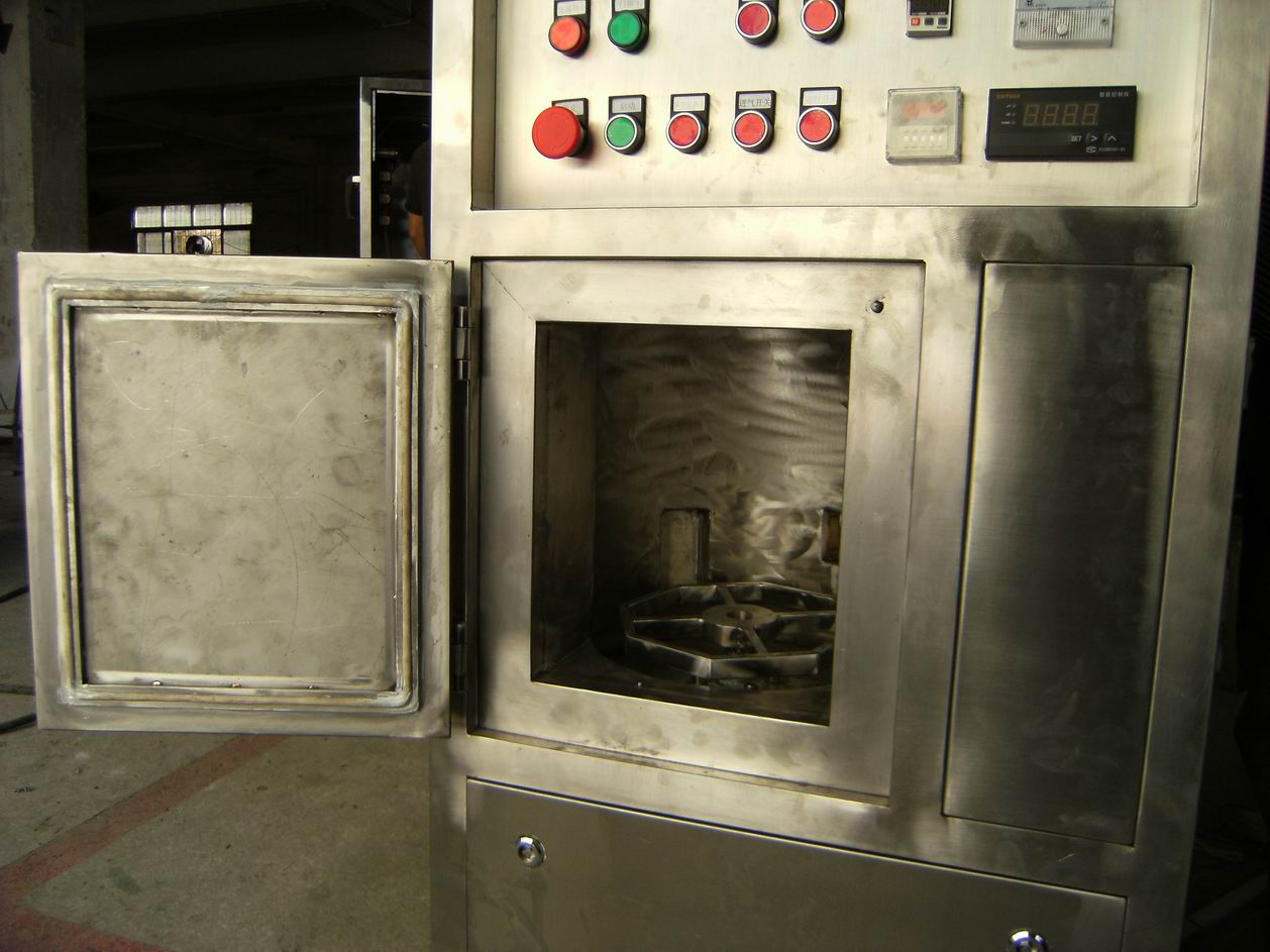 實(shí)驗(yàn)型微波真空干燥機(jī)